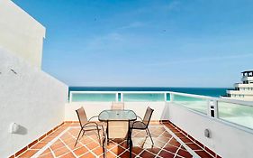 Panoramic Oceanview Private Rooftop Brisas1409